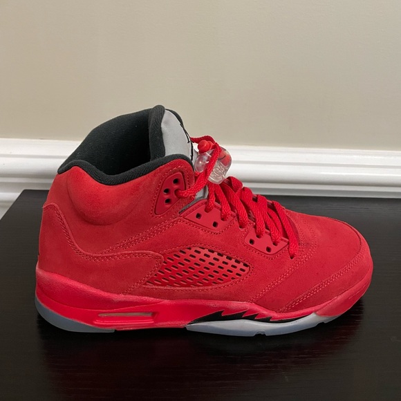 Air Jordan 5 Retro ‘Red Suede’ - Picture 3 of 3